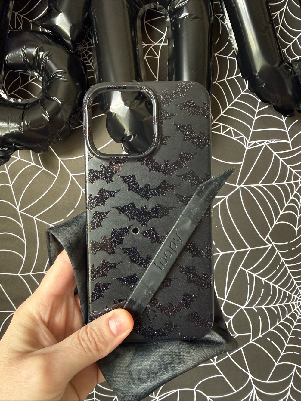 iPhone 16 pro max Loopy Case